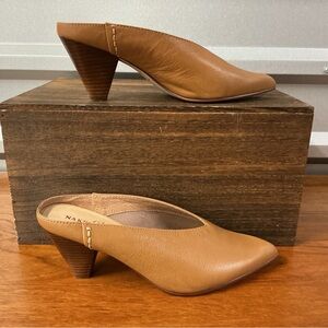 Naked Feet Women Tutti Tan Leather Pointed Toe Mule Sandal Size 8.5